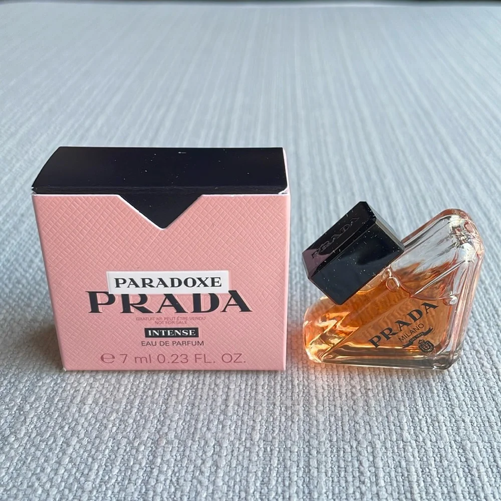 Prada paradoxe intense miniature in box